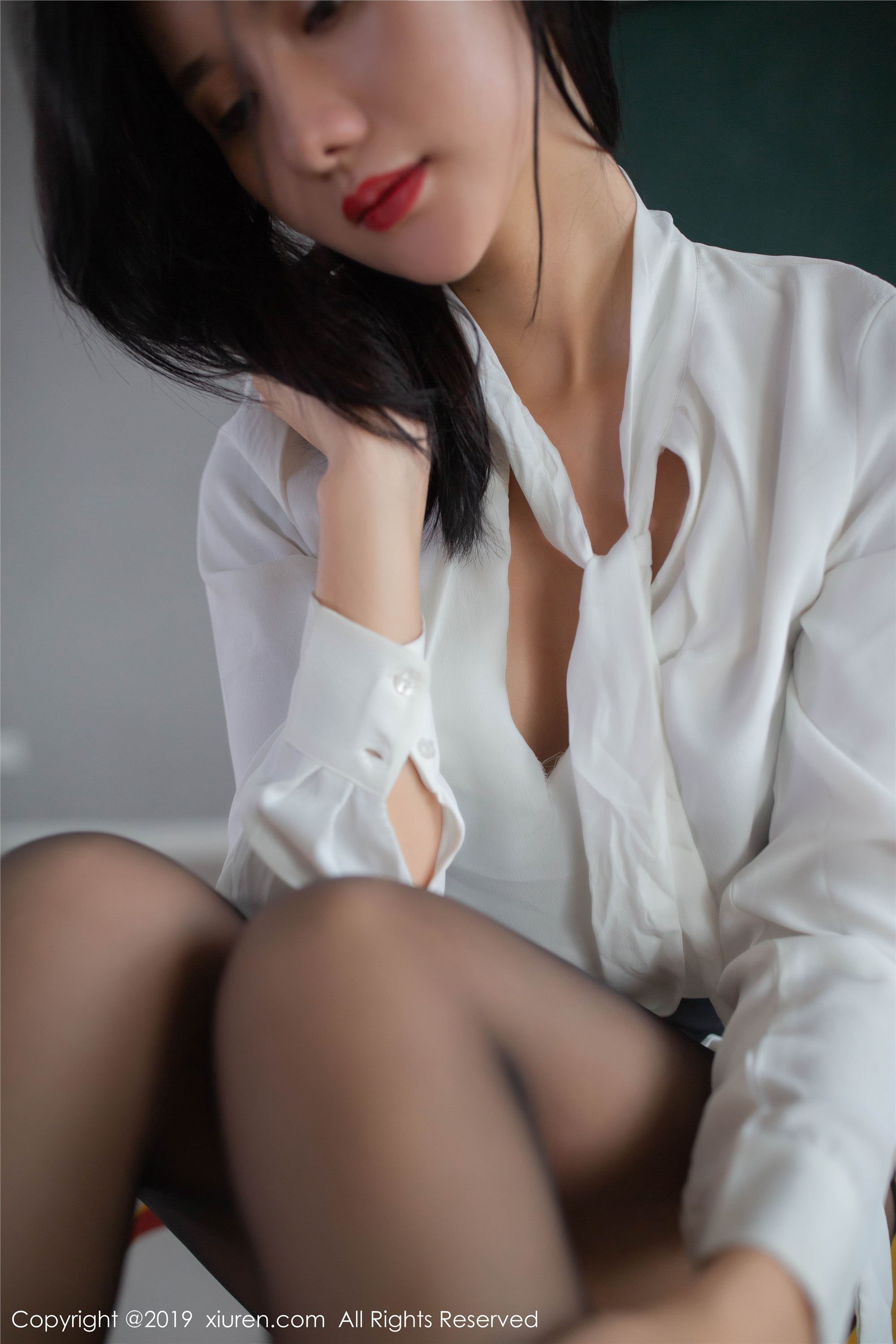 图片[27]-秀人网XIUREN写真期No.1690期白衬衫黑丝袜秀腿翘臀灵动诱人期就是阿朱啊-蕾丝猫