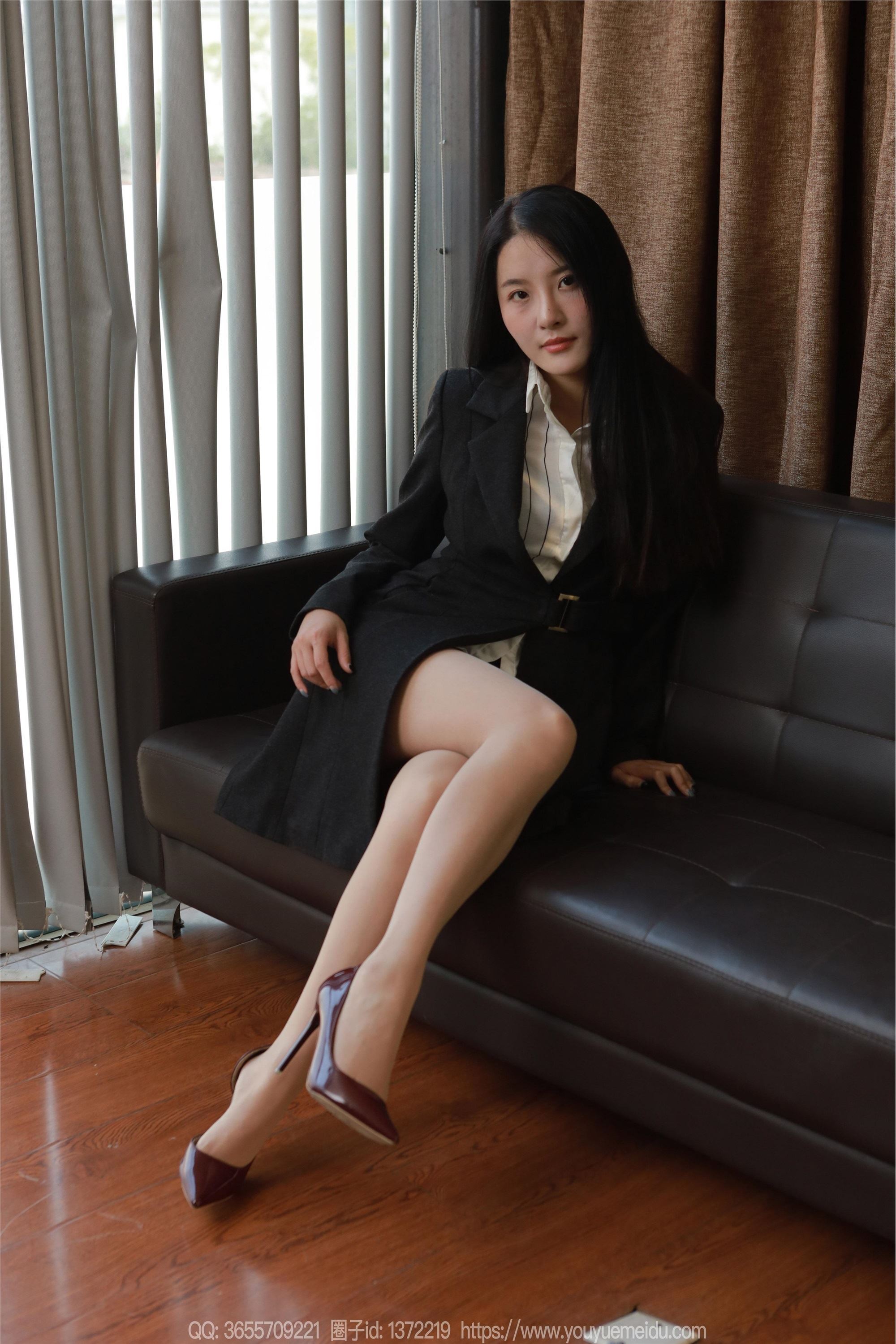 图片[9]-IESS异思趣向期期2025.01.01期丝享家期1939期婉萍《蓝色指甲》-爱套图