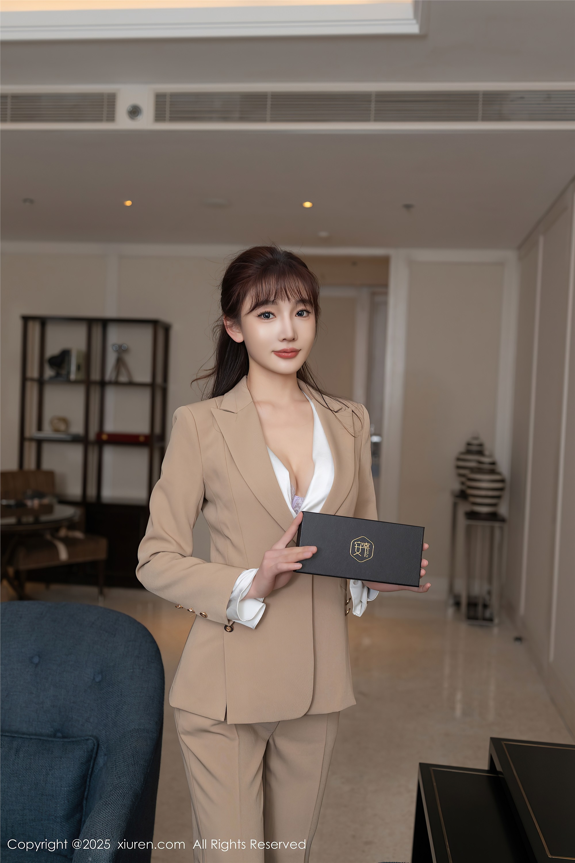 图片[2]-Xiuren秀人网第9881期陆萱萱-爱套图