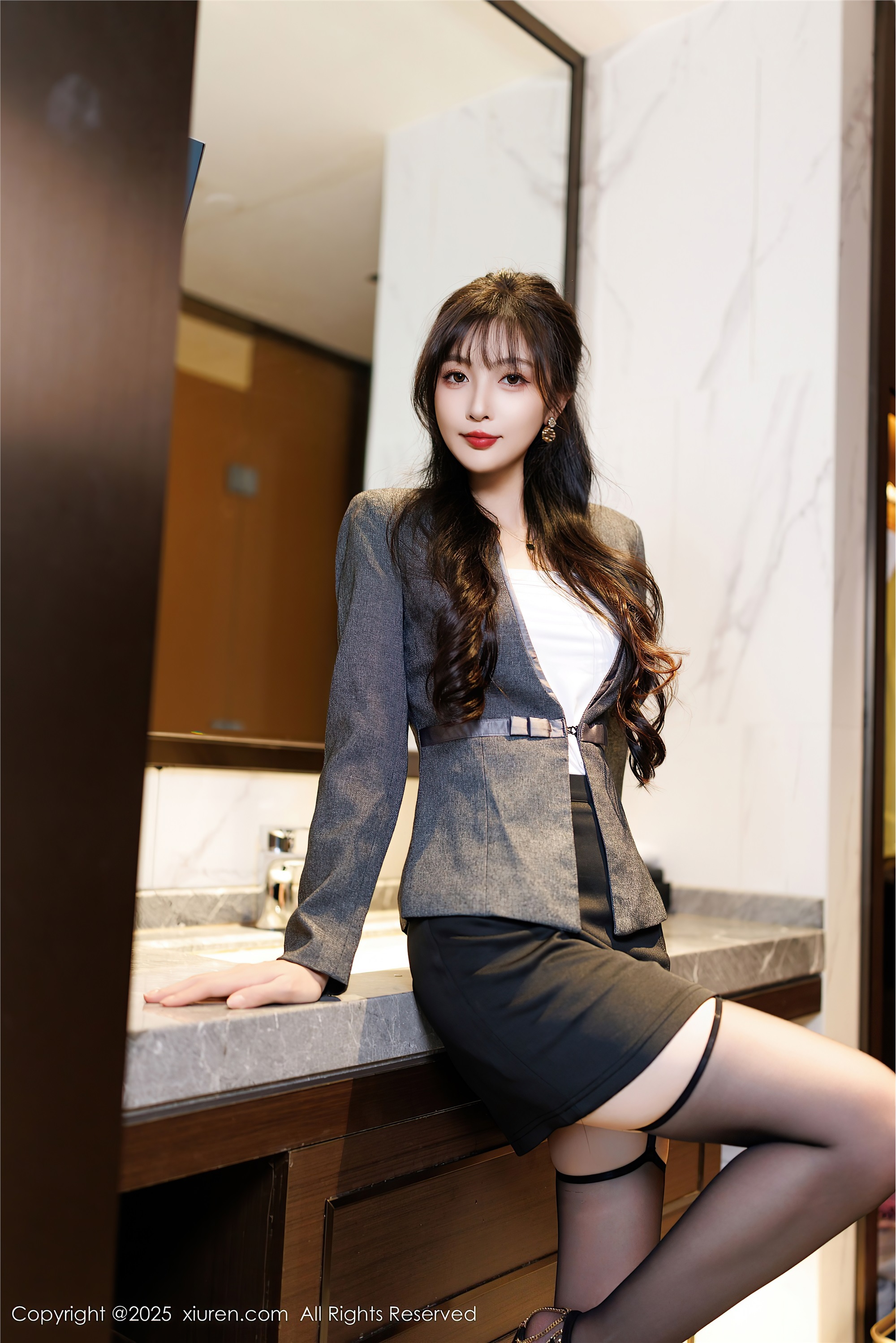 Xiuren秀人网第9957期樱桃小阑子-爱套图
