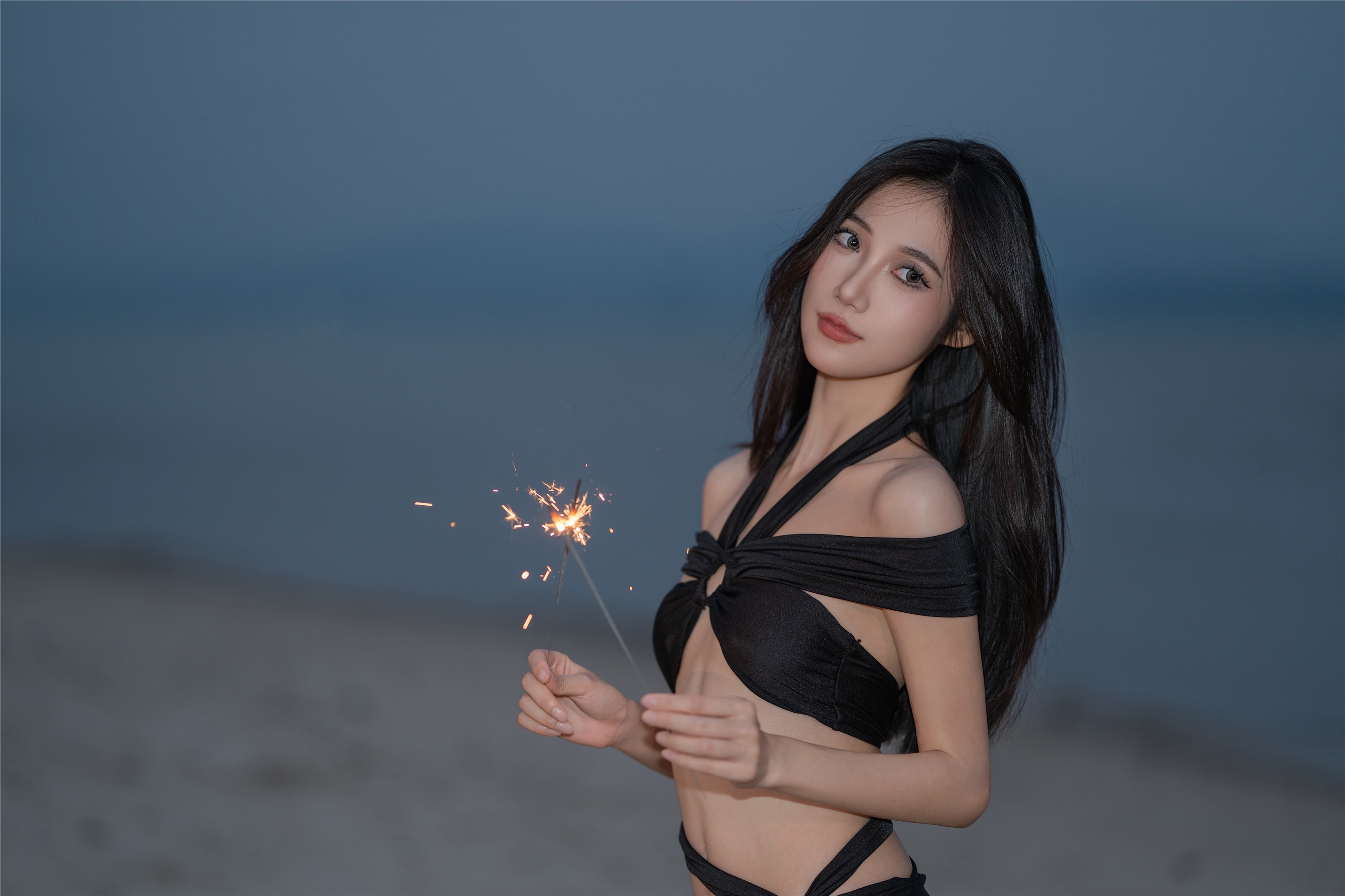 图片[5]-YITUYU艺图语夜幕下的海边少女 o1ne万-爱套图