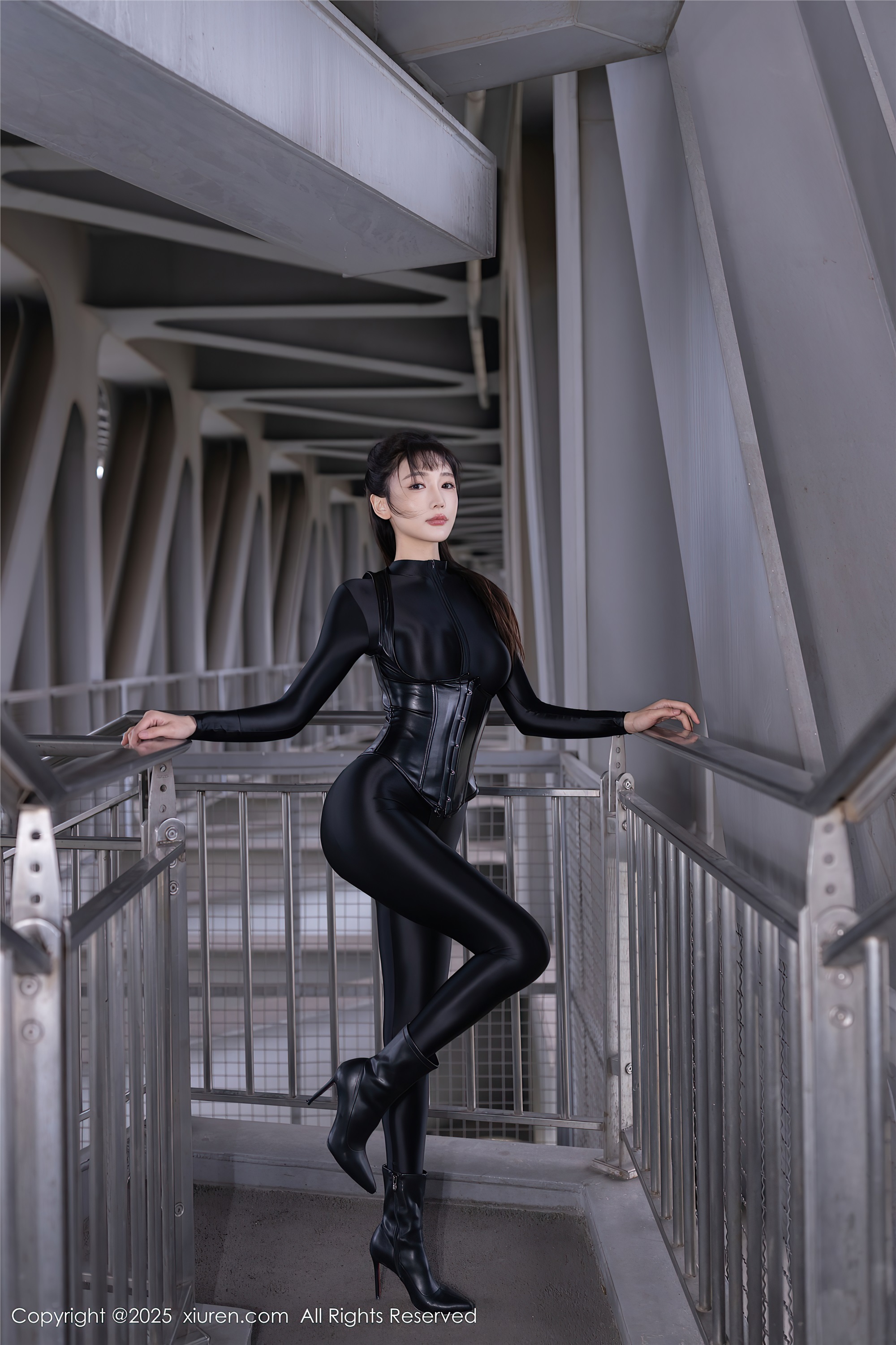 Xiuren秀人网NO.10404 陆萱萱-爱套图