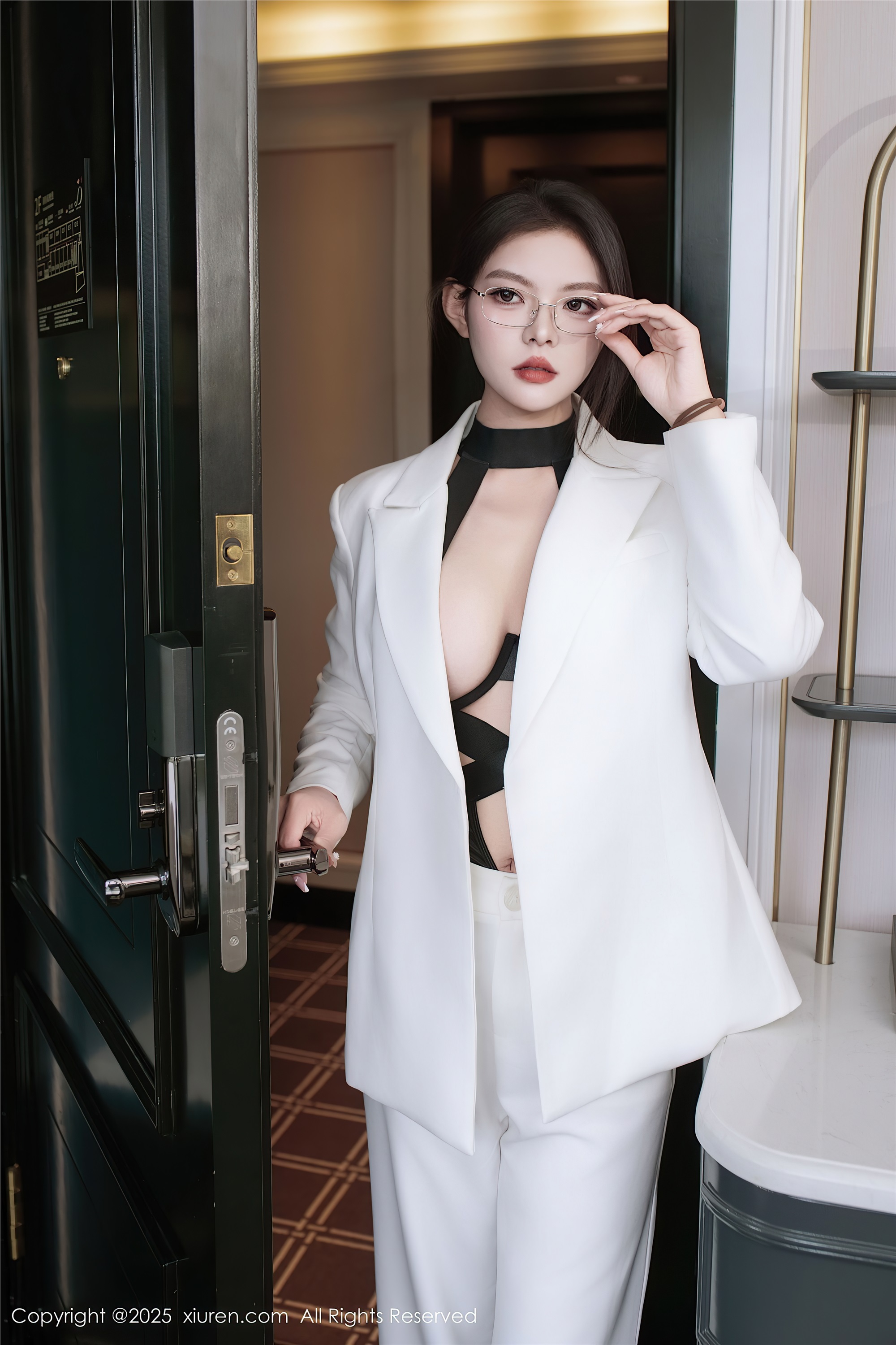 Xiuren秀人网NO.10464 冬安-爱套图