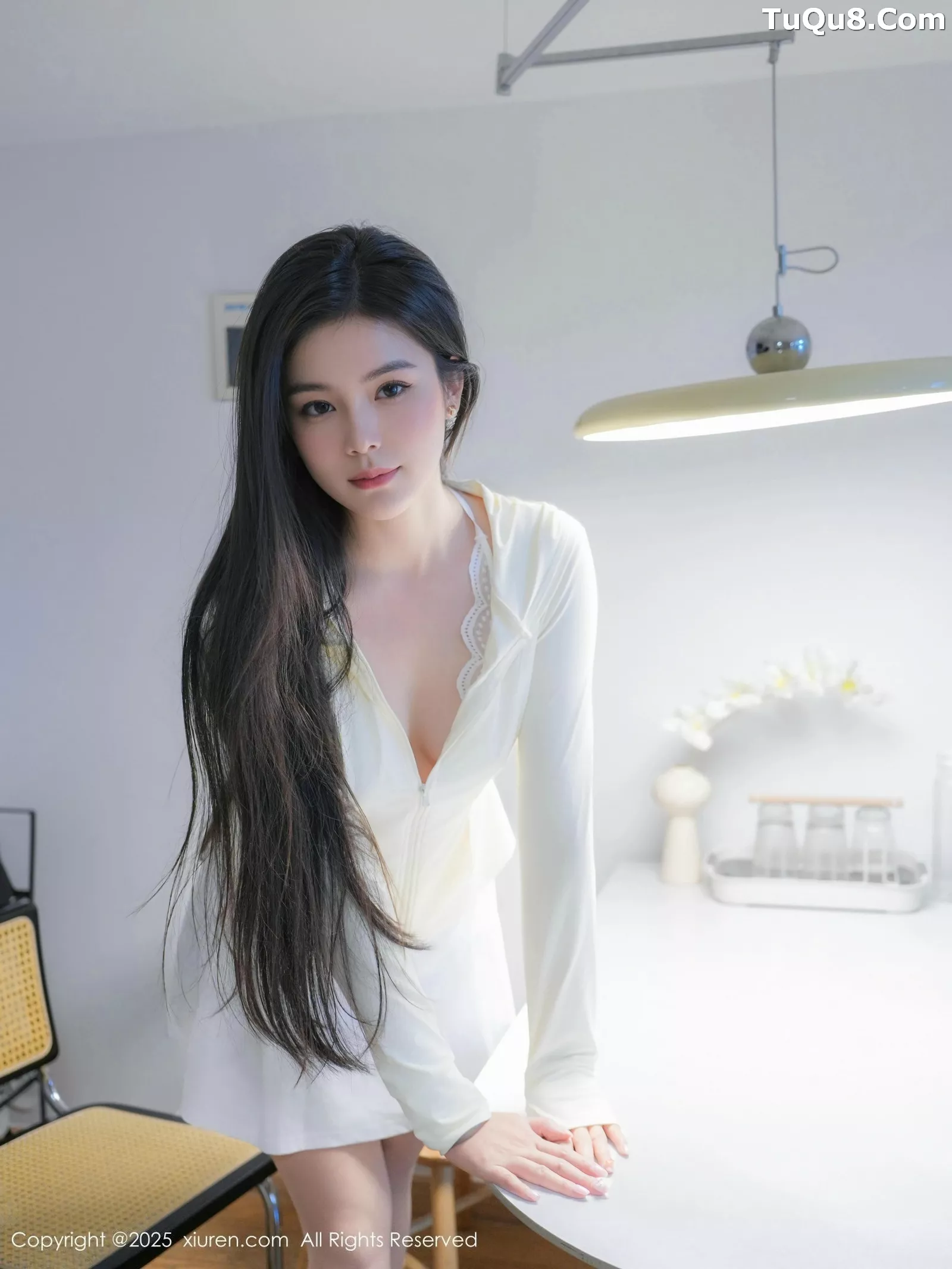   [XiuRen]高清写真图 2025.05.26 No.10325 雪糕CiCi 白色情趣第7张图片