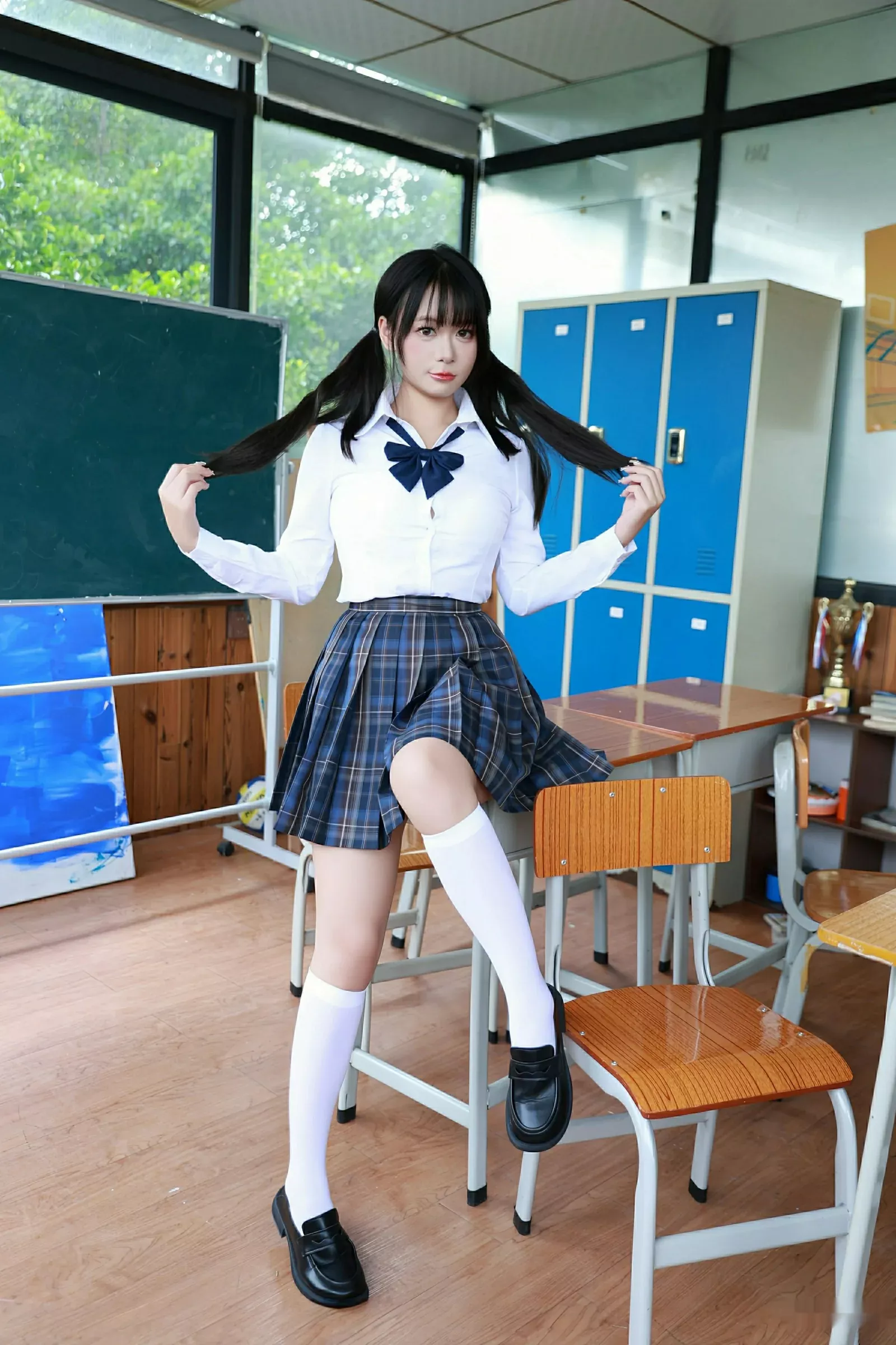   [XiuRen]高清写真图 2025.07.31 No.10602 水泽 JK制服第9张图片