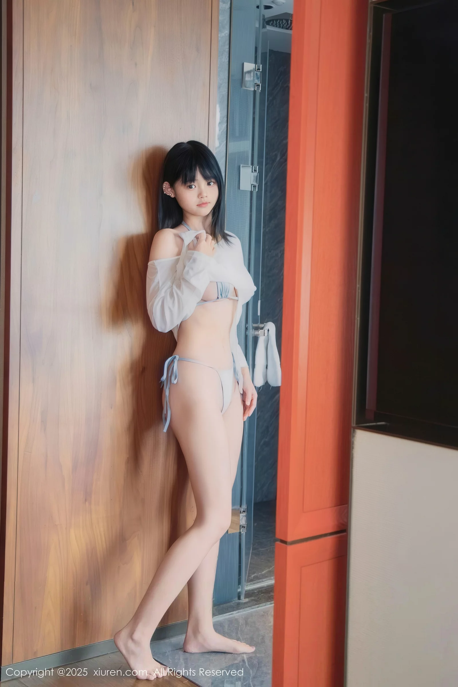 [XiuRen]高清写真图 2025.08.15 No.10651 小泠 蓝色比基尼-爱套图