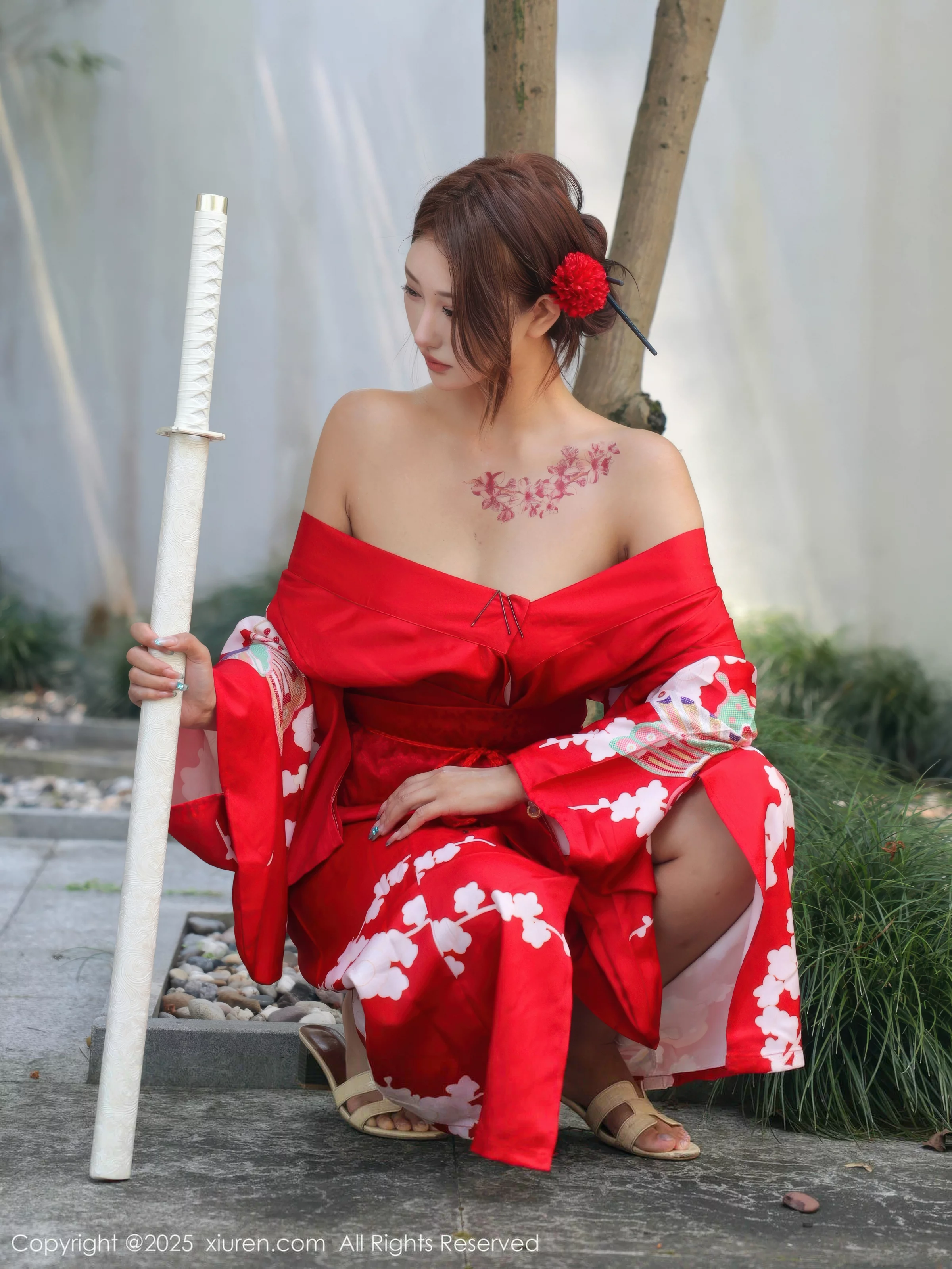   [XiuRen]高清写真图 2025.08.22 No.10683 金允希Yuki 红色和服第8张图片