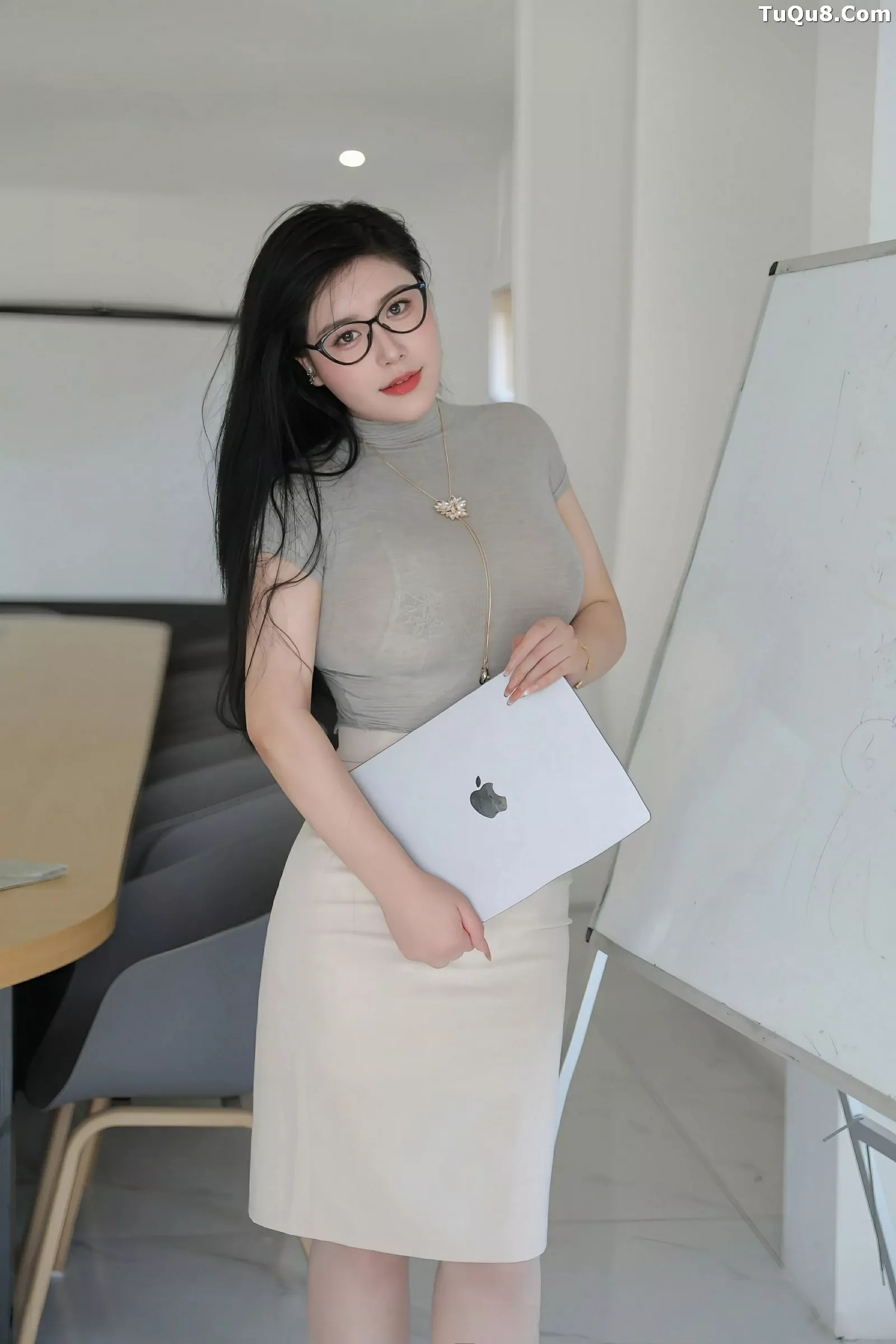 [XiuRen]高清写真图 2025.07.01 No.10488 王婉悠Queen 原色丝袜-爱套图