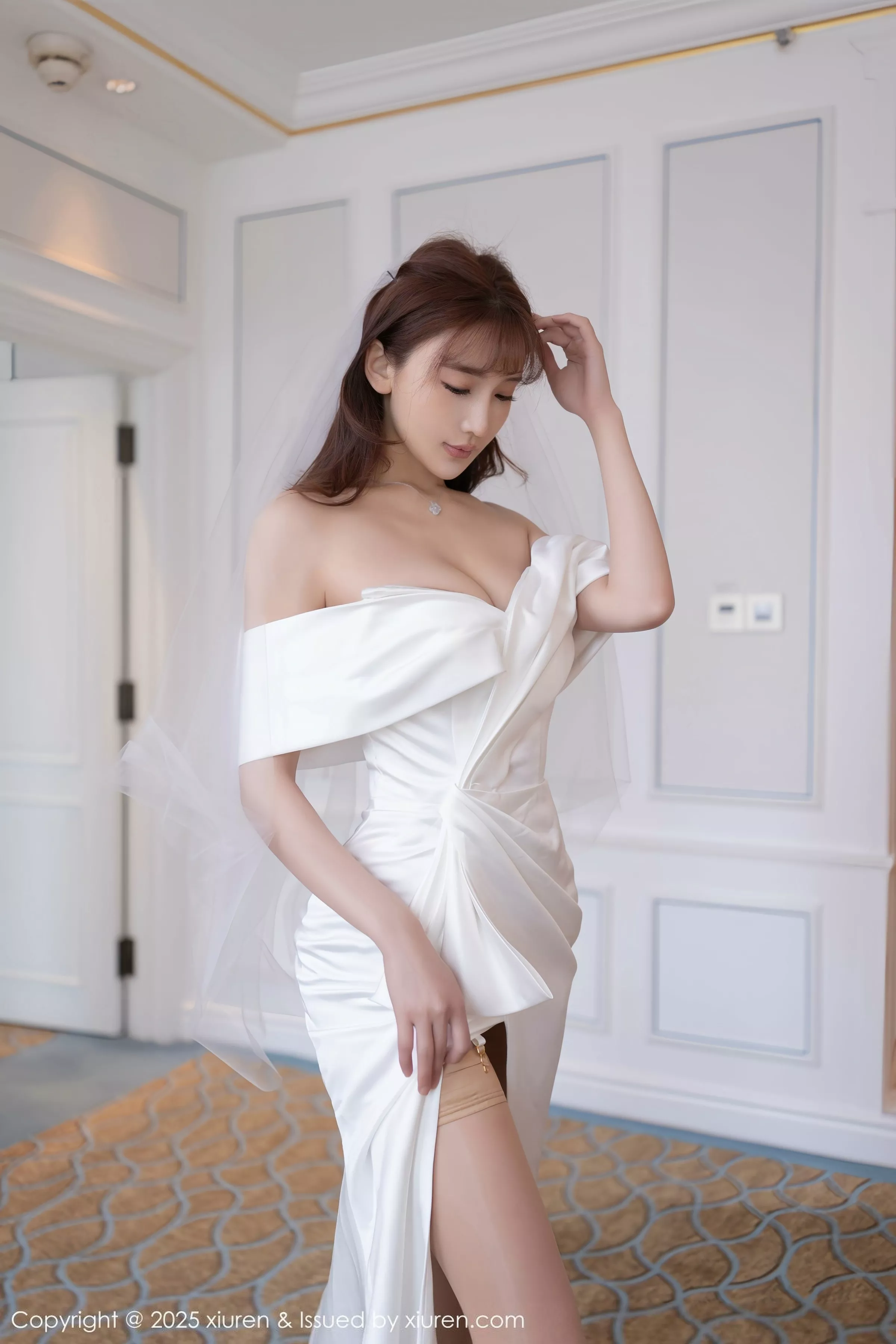 [XiuRen]高清写真图 2025.07.10 No.10535 陆萱萱 撩人心怀-爱套图
